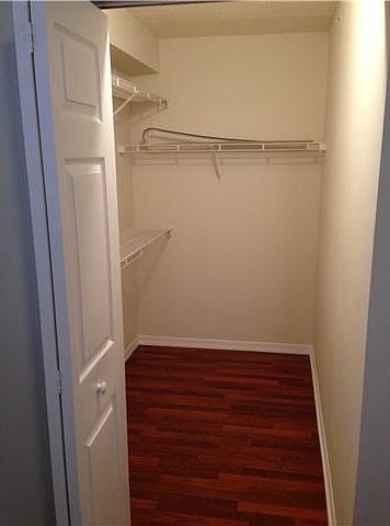 1st image of 720 SW 111th Ave APT 108