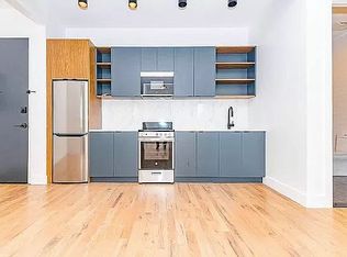176 Veronica Pl #3G, Brooklyn, NY 11226