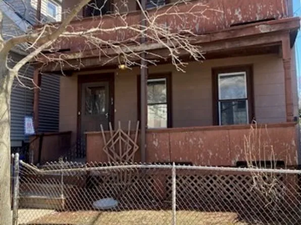 53 Trull St, Somerville, MA 02145