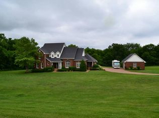 71 Colonial Dr, Lebanon, TN 37087
