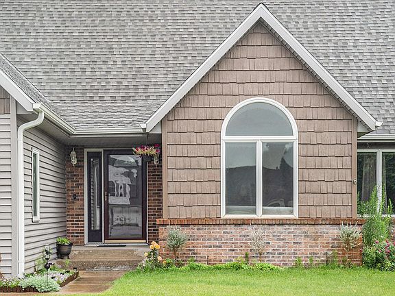 4th image of 6112 London Dr