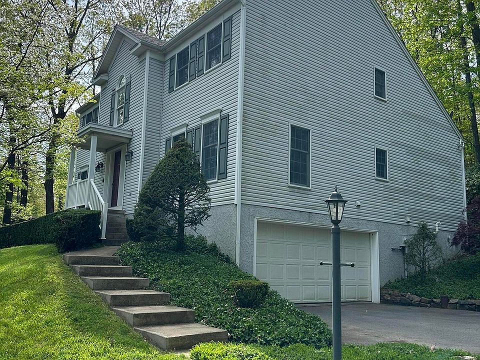 141 Stonehedge Rd, Hollidaysburg, PA 16648 Zillow