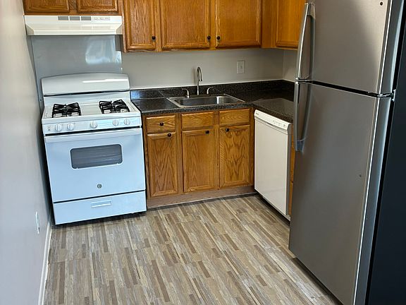4th image of 31 Peters Ln #F1104d067