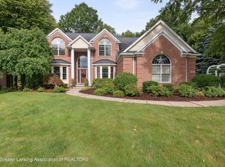 2411 Sugartree Trl, Lansing, MI