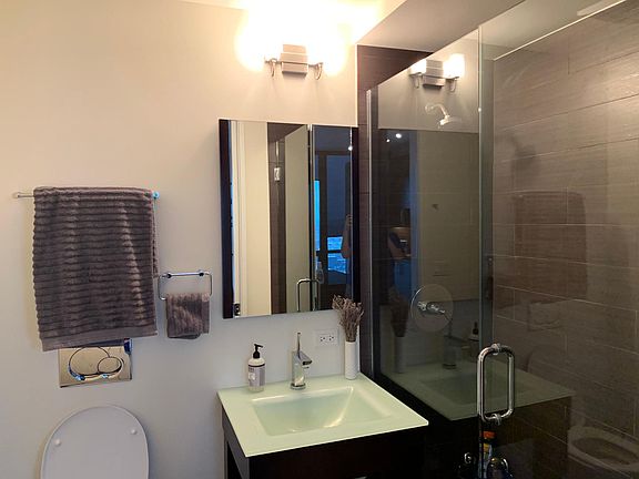 4th image of 669 W Wayman St Penthouse 2203