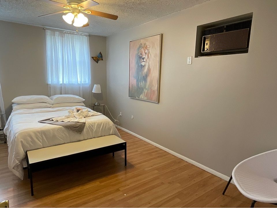 2nd image of 804 S 7th St APT 6