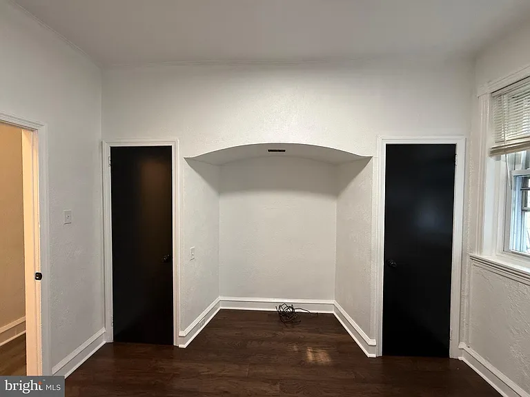 4937 Walnut St #1 — Photo 10