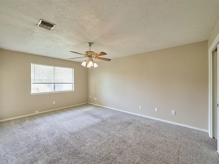 23311 Grand Rapids Ln — Photo 16