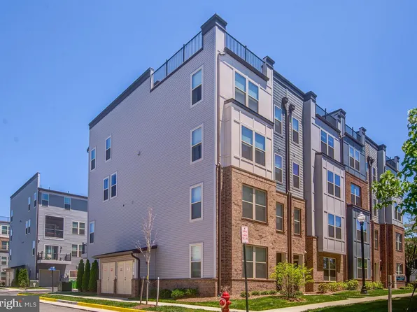 2127 Glacier Rd Unit 86, Herndon, VA 20170