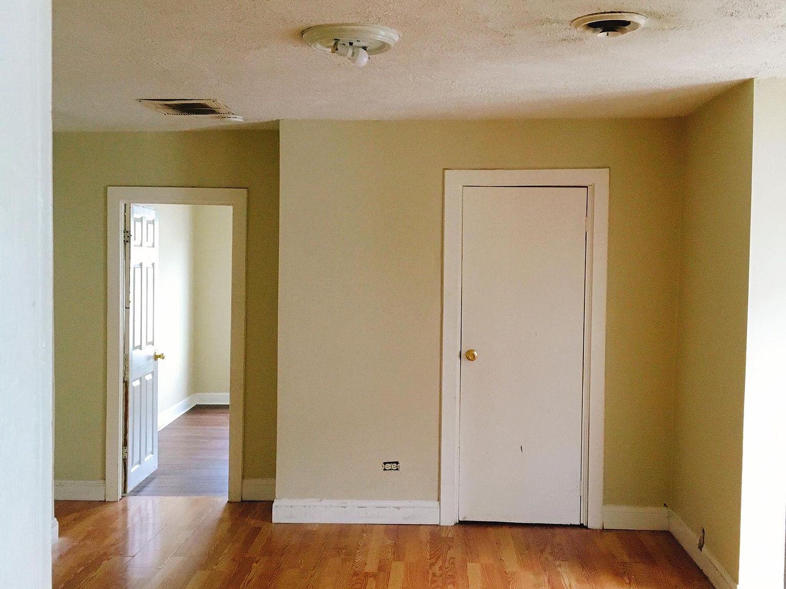 80 Agawam St APT 2, Lowell, MA 01852 Zillow