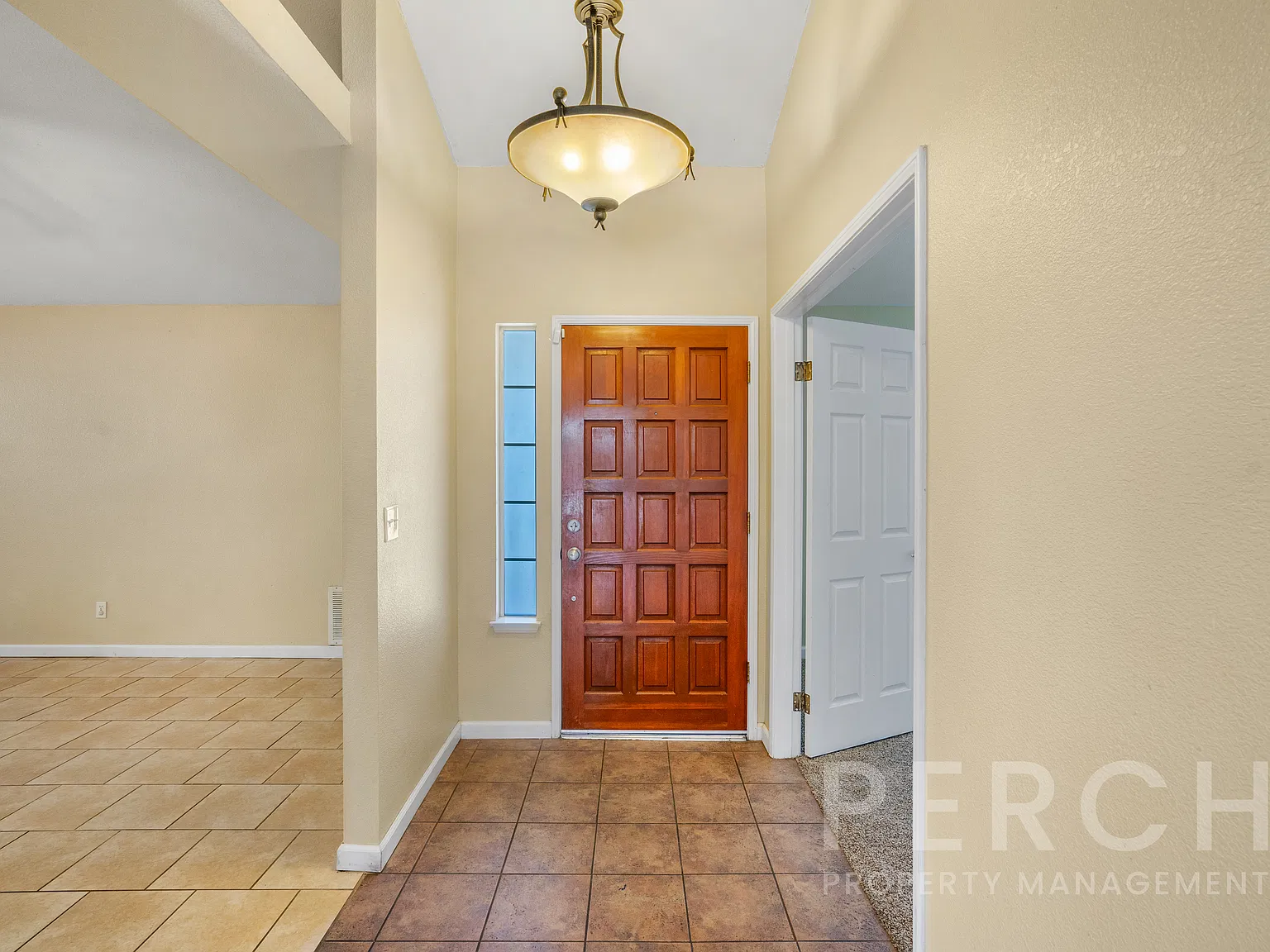 3 bed, 1622 sqft, $3,195 — Photo 4