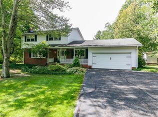 11856 E Hill Dr, Chesterland, OH 44026