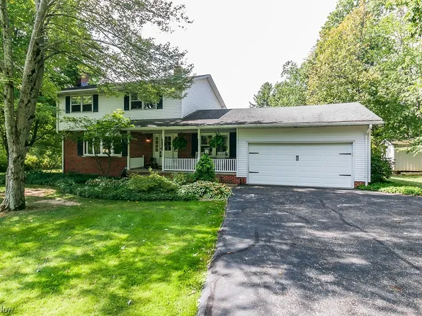 11856 E Hill Dr, Chesterland, OH 44026