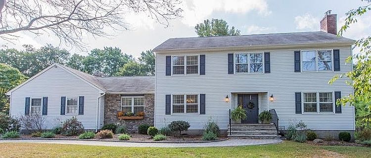 6 Rachel Court 