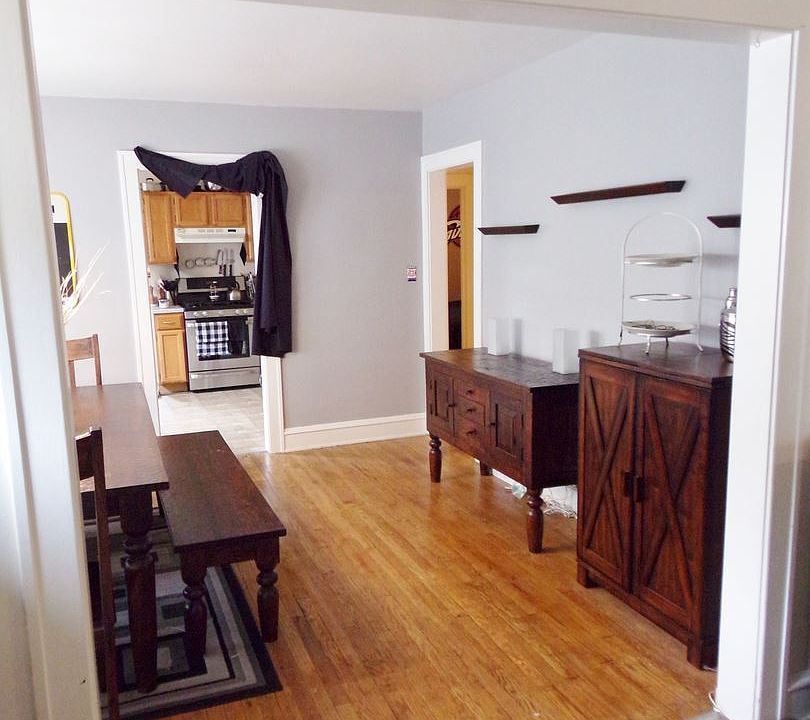 1st image of 2697 Portman Ave