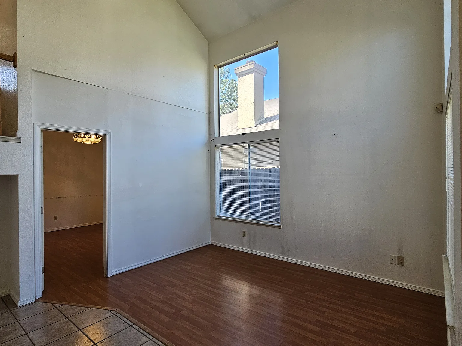 3 bed, 2.5 bath, 1688 sqft, $2,700 — Photo 4