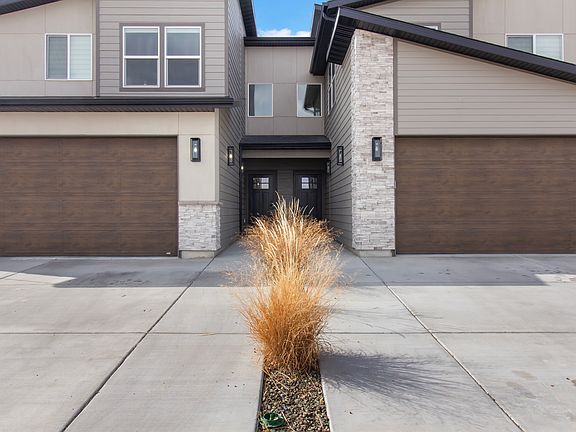 2nd image of 634 Cheri Ct