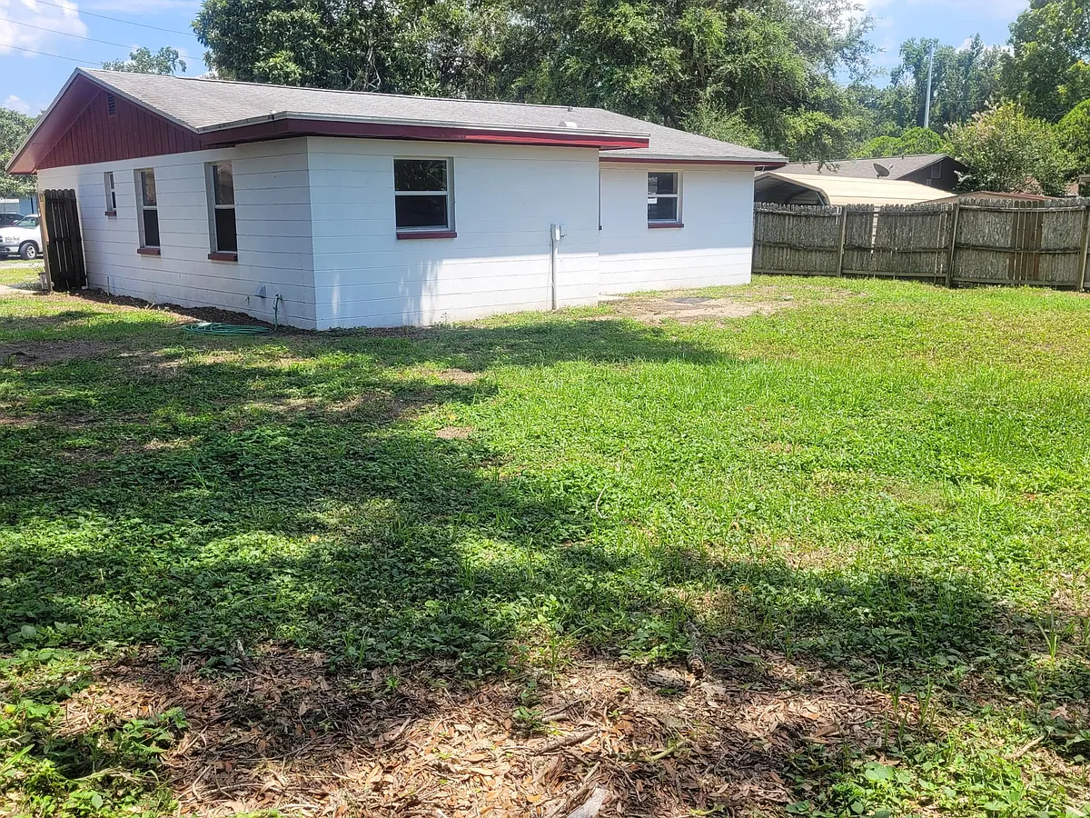 Building Photo - 37519 Oakview Cir