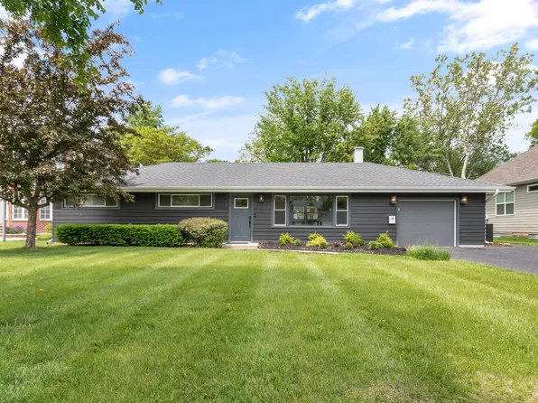 705 Parkway Dr, Wheaton, IL 60187