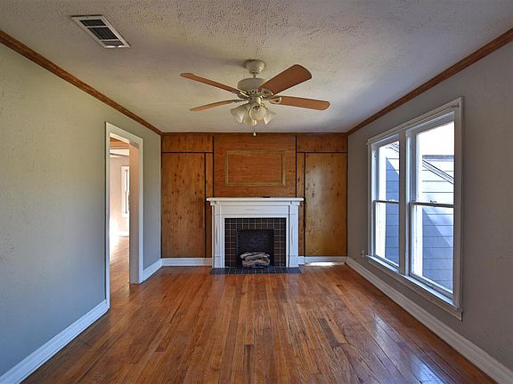 4th image of 1914 NW Oak Ave