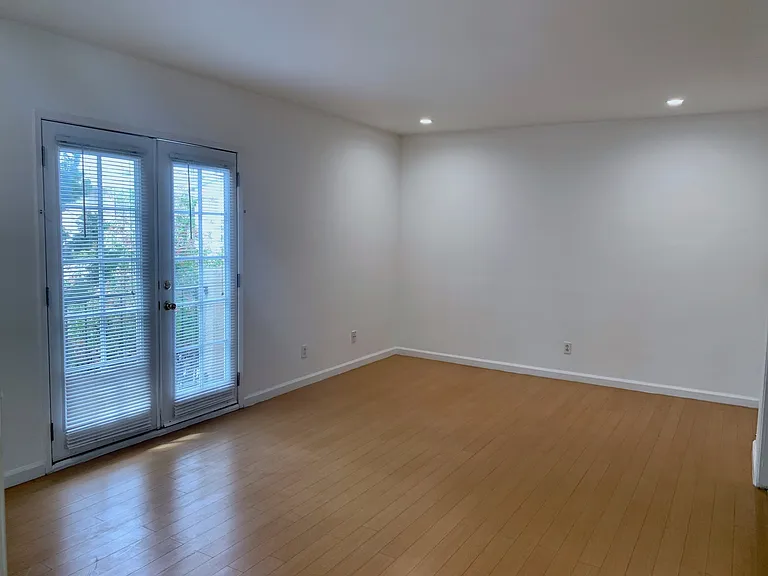 3426 Keystone Ave — Photo 12