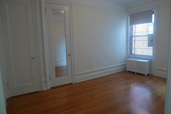 Rented by Raz Realty | media 14