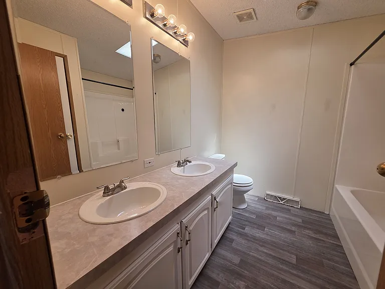 Pineview Estates — Photo 19