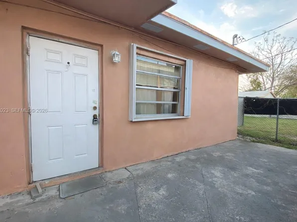 520 SW 6th Ave #B, Homestead, FL 33030