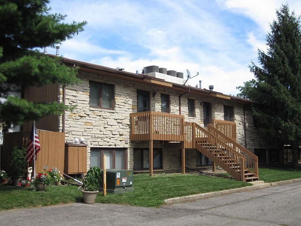 2nd image of 1873 Pinehurst Ct