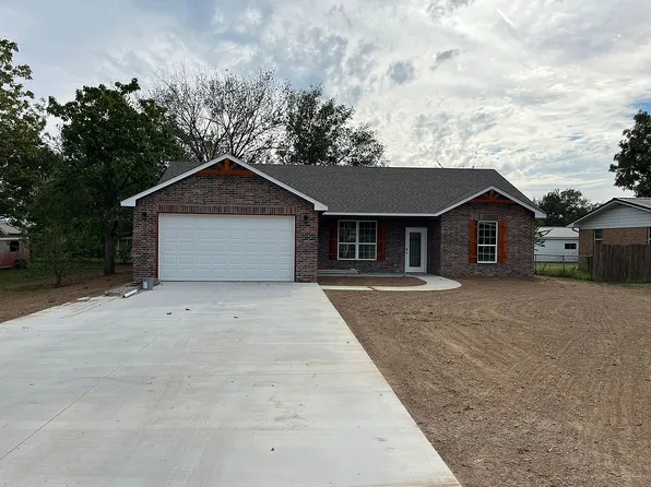 518 W 11th St, Chelsea, OK 74016