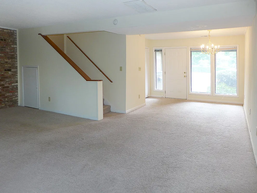 3 bed, 2.5 bath, 1324 sqft, $1,995 — Photo 4