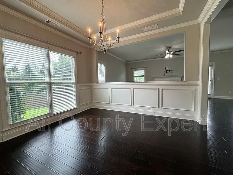 1674 Fairview Dr — Photo 7
