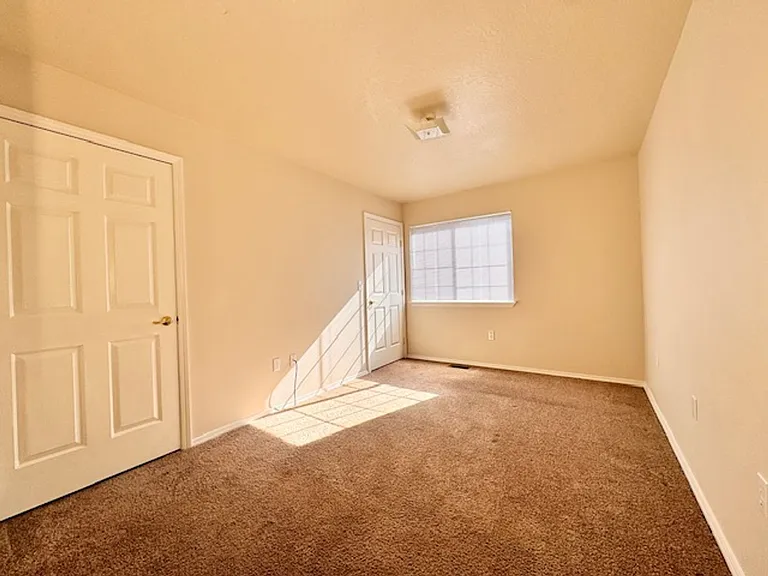 213 N Avenger Ln #102 — Photo 8