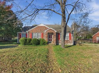 5562 Knob Rd, Nashville, TN 37209