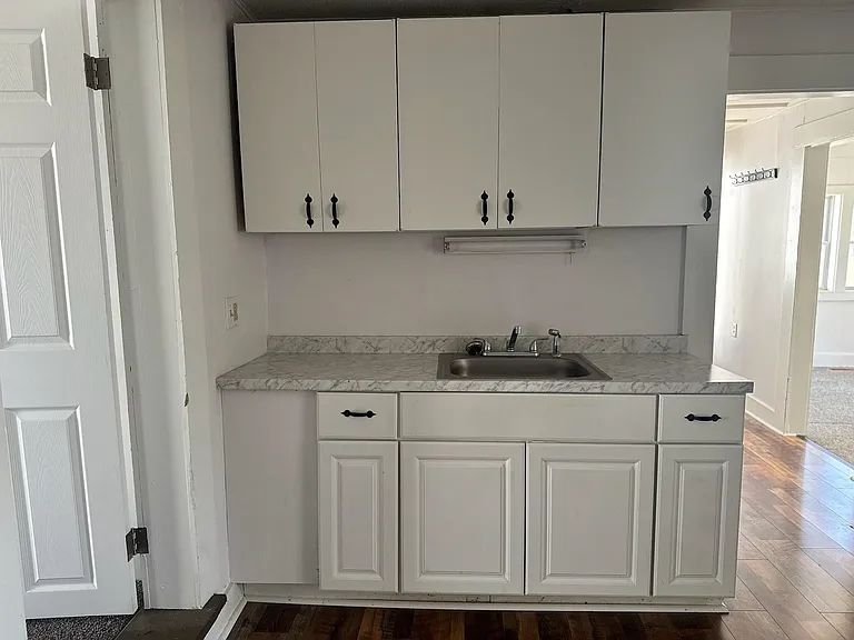 97 Franklin St #C — Photo 2