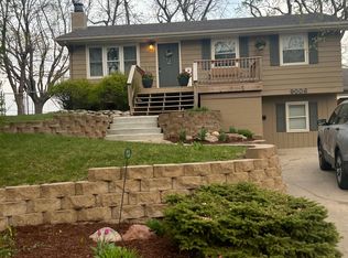 9006 Suffolk Cir, Omaha, NE 68127