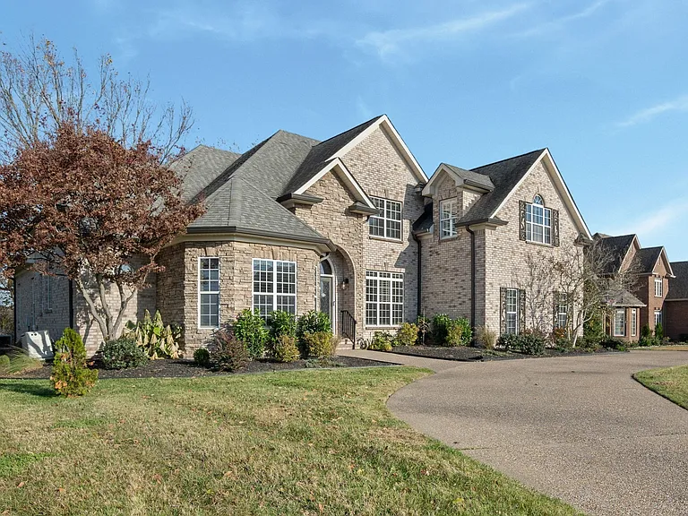223 Hidden Harbour Dr — Photo 3
