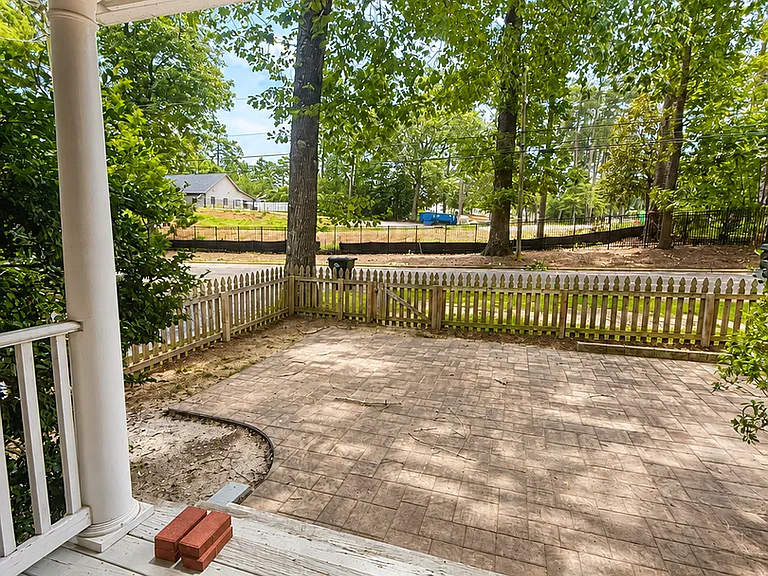375 E Maine Ave — Photo 30