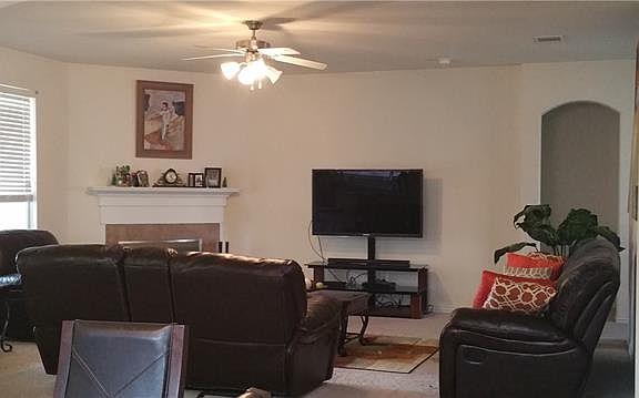 2nd image of 602 Shelton Dr