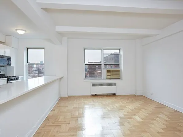 500 Grand Street image 1 of 5