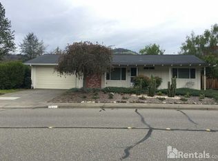 6855 Fairfield Dr, Santa Rosa, CA 95409