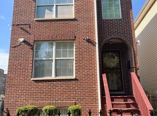 3848 W West End Ave, Chicago, IL 60624