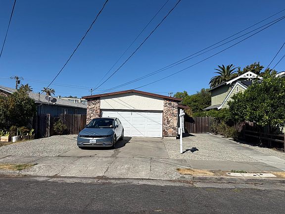 3rd image of 349 Spring St