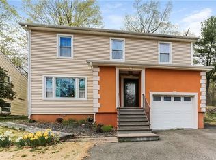 38 Woodycrest Rd, Meriden, CT 06451