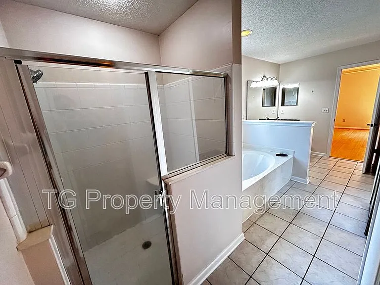 1449 Blue Heron Ln E — Photo 28