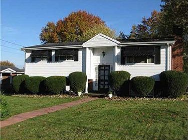 1st image of 204 Sherwood Cir