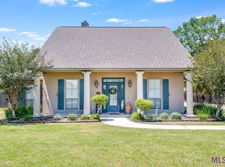 36371 Stanton Hall Ave, Denham Springs, LA 70706