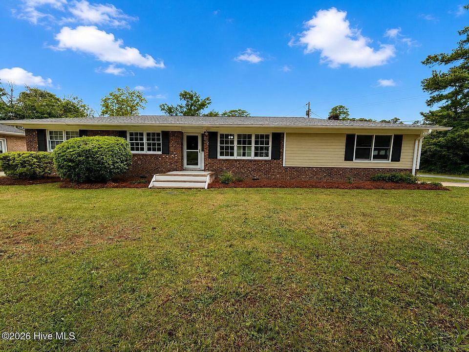 1st image of 502 Clearbrook Drive