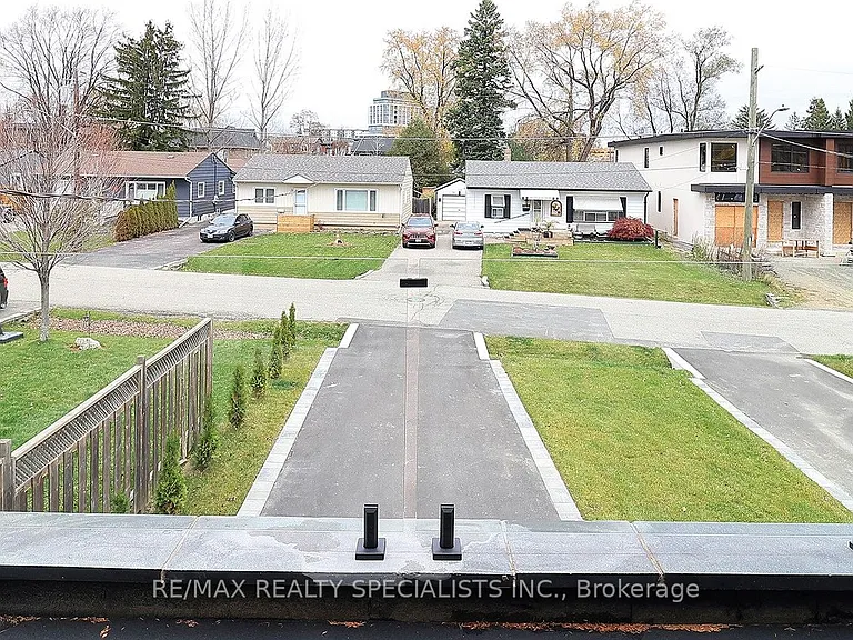 1048 Roosevelt Rd #MAIN — Photo 7