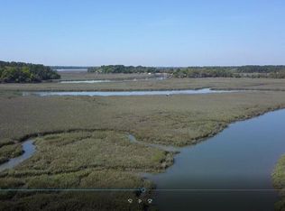 407 Brickyard Point Rd S, Beaufort, SC 29907